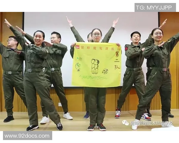 深圳篮球队的默契配合展现出色团队精神与战术执行力